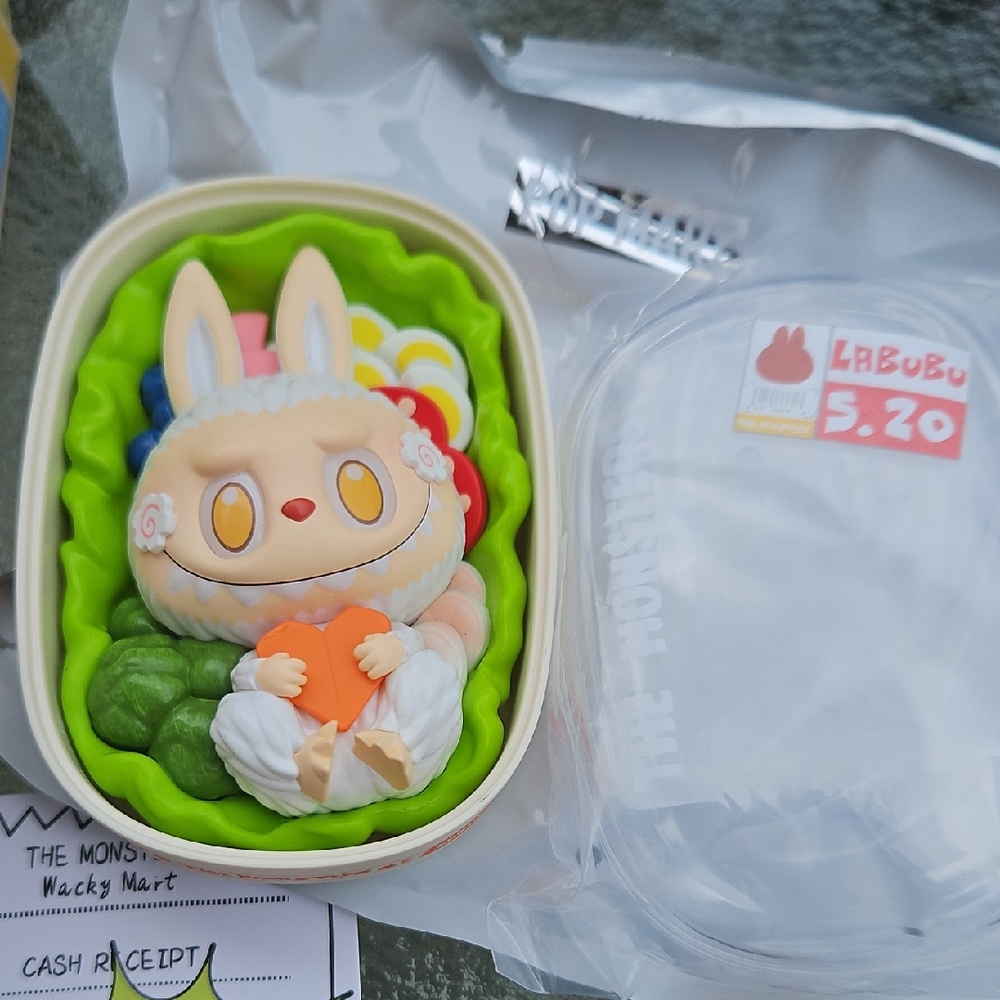 POP MART Wacky Mart 🌟 Salad 🌟 The Monsters Labubu - Authentic
